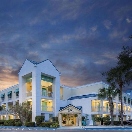 Hotel Carolina A Days Inn By Wyndham Hilton Head Island Dış mekan fotoğraf