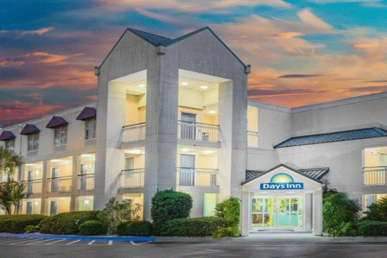 Hotel Carolina A Days Inn By Wyndham Hilton Head Island Dış mekan fotoğraf