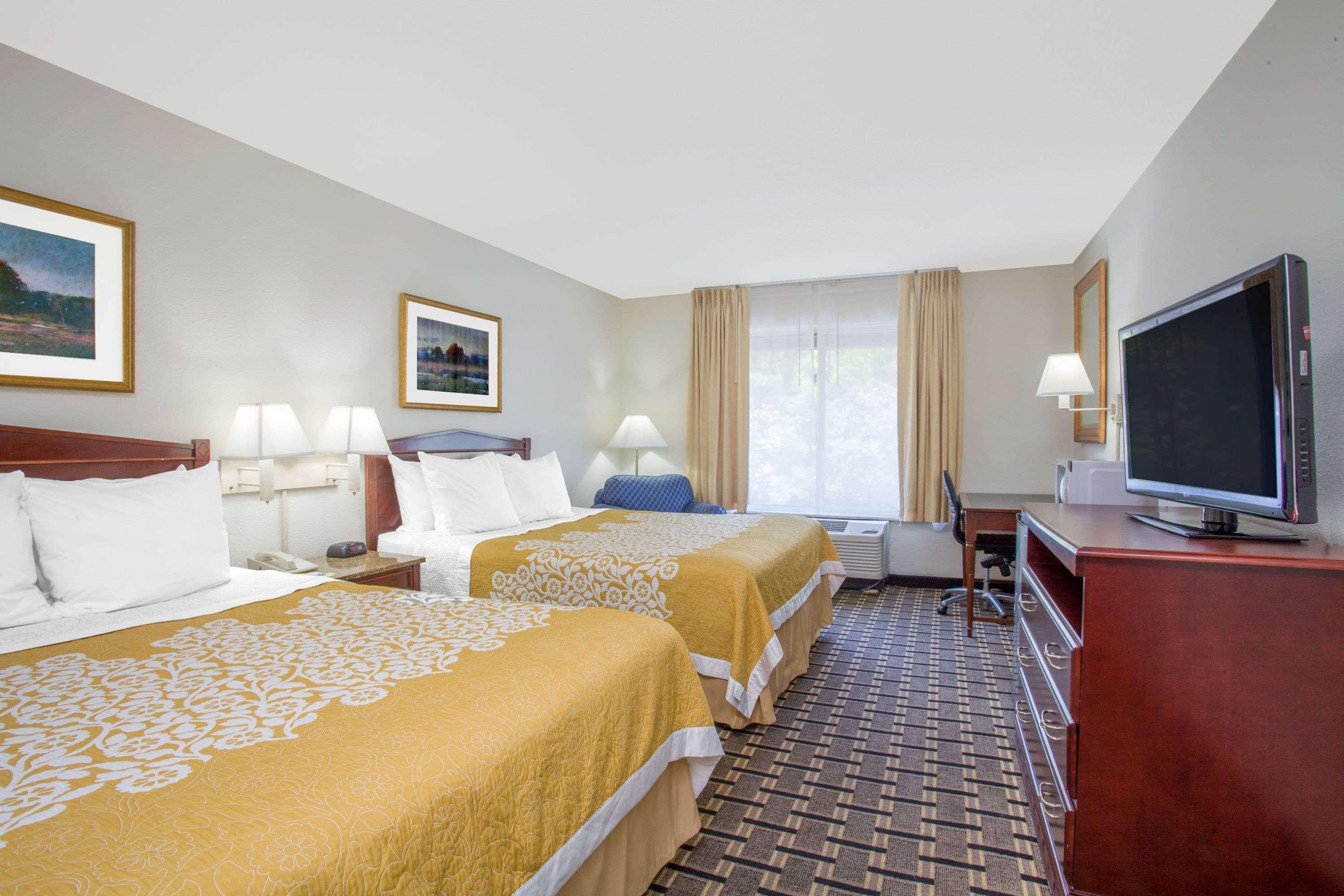 Hotel Carolina A Days Inn By Wyndham Hilton Head Island Dış mekan fotoğraf