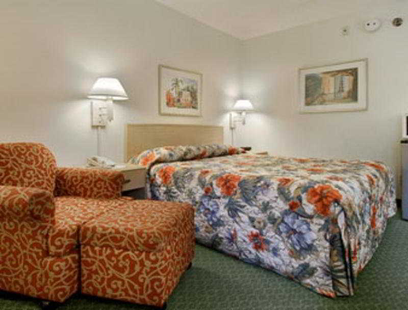 Hotel Carolina A Days Inn By Wyndham Hilton Head Island Dış mekan fotoğraf